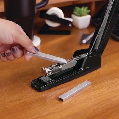 Swingline 747 Business Desktop Stapler, 30-Sheet Capacity, Black (74741)