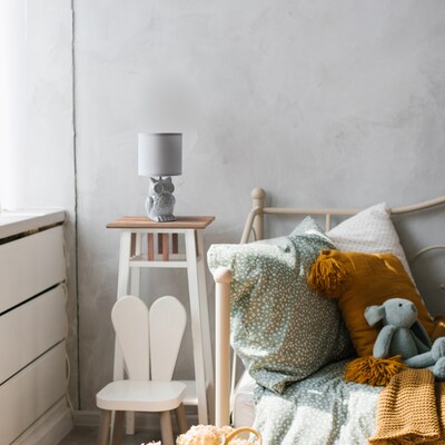 Simple Designs 12.8" Tall Contemporary Ceramic Owl Bedside Table Desk Lamp, Gray (LT1136-GRY)