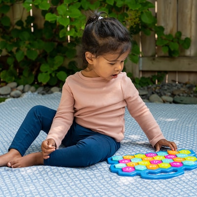 Mobi Flipsee Flip n' Fun Alphabet Board, Multicolored (MGMFLIP1)