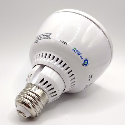 Viribright 9.5 Watts Warm White LED Flood & Spot Bulb (2988)