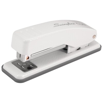 Swingline Cub Reduced-Effort Desktop Stapler, 20-Sheet Capacity, Arctic White (S701067)