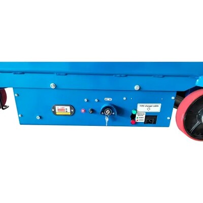Global Industrial Self Propelled Mobile Scissor Lift Table, 40"L x 24"W, 2000 Lb. Capacity (988159)