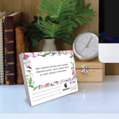 2027 Willow Creek Prayer a Day 6.2" x 5.4" Day-to-Day Calendar, Assorted Colors (65044)