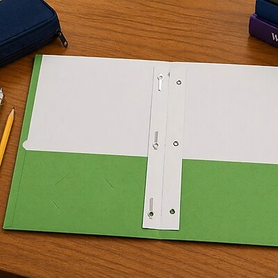 Staples School Grade 2-Pocket Folders with Fasteners, Green, Letter-Size Durable Classroom & Office File Folders, 25/Box