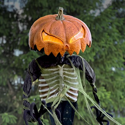 Haunted Hill Farm Pumpkin Sentinel by Tekky (HHPUMPSENT-3FLSA)