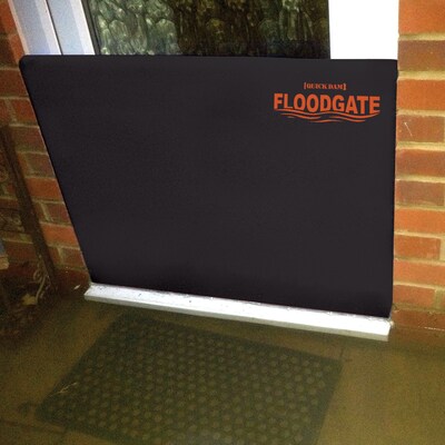 Quick Dam Universal Flood Gate, Flood Doorway Control, Expands 30"-35" (QDFG30)