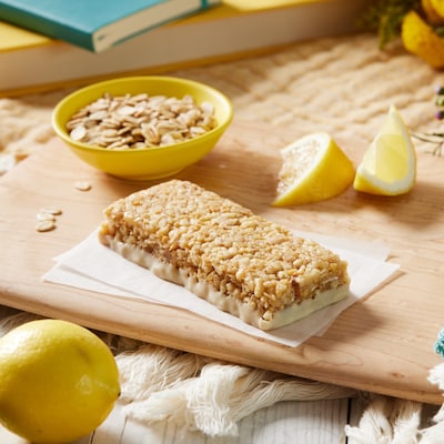 Luna Gluten Free Lemon Zest Nutrition Bar, 1.69 oz., 15 Bars/Box (CCC210004)