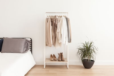 Iris Metal Rack - White