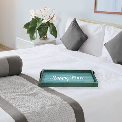 Elegant Designs "Happy Place" Decorative Wood Serving Tray w/ Handles, 15.50" x 12", Blue Wash (HG2000-BHP)