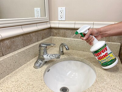 Spray Nine Kitchen & Oven Cleaner Degreaser Disinfectant, 32 Fl. Oz. (ITW26832)