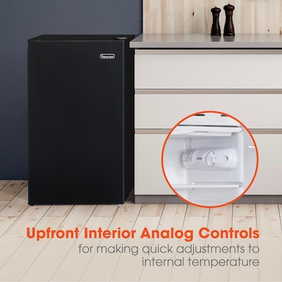 Magic Chef Reversible Door Refrigerator w/Freezer, 4.4 Cu. Ft., Black (HMR440BE)
