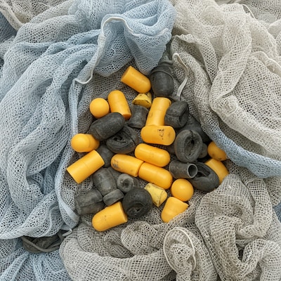 TerraCycle Cardboard Hair Nets, Beard Nets and Ear Plugs Zero Waste Box, 10.5 Gallon, Natural Kraft (CS46-S)