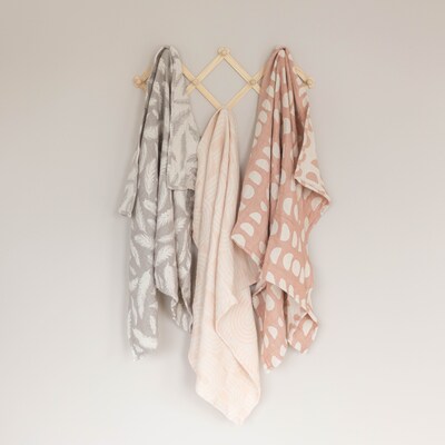 Baby Crane Muslin Jacquard Blanket, Rainbow (BC-100BL-2)