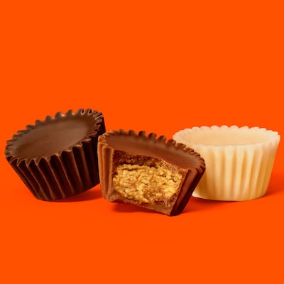 Reese's Miniatures Assorted Flavored Peanut Butter Cups Candy Party Pack, 26.6 oz. (HEC43165)