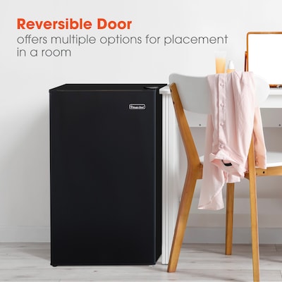Magic Chef Reversible Door Refrigerator w/Freezer, 4.4 Cu. Ft., Black (HMR440BE)