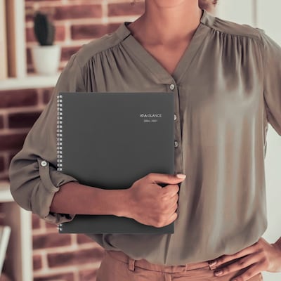 2026-2027 AT-A-GLANCE DayMinder 8.5" x 11" Academic Weekly & Monthly Planner, Plastic Cover, Charcoal (AYC545-45-27)