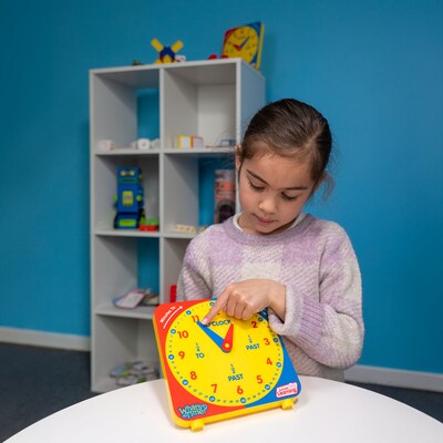 Junior Learning What's the Time" Geared Clock, Multicolored (JRL718)