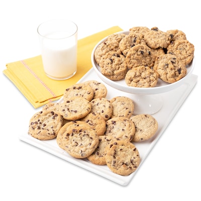 27 Soft Baked Cookies - Chocolate Chip & Oatmeal Raisin