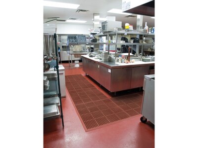 NoTrax San-Eze II Anti-Fatigue Mat, 39" x 29.25", Red (T11S3929RD)