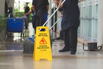 Alpine Industries Wet Floor Sign, 24"H, Yellow, 5/Pack (499-5pk)