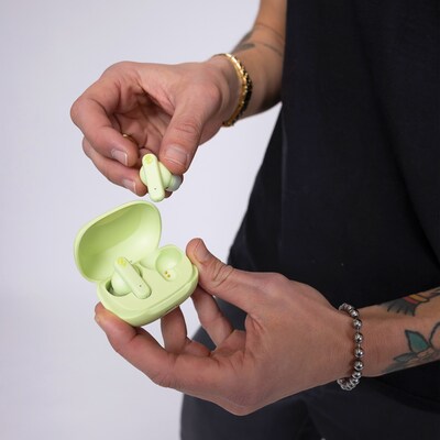 Skullcandy Smokin' Buds True Wireless Earbuds with Microphone & Charging Case, Bluetooth, Matcha (S2TAW-R954)