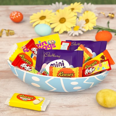 Hershey Assorted Chocolate Candy Variety Bag, 35.23 oz., 90 Pieces (HEC46179)