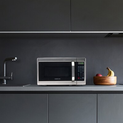 Farberware Classic 0.7 Cu. Ft. Countertop Microwave, Brushed Stainless (FMO07AHTBKJ)