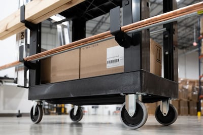 Luxor WORKLOAD 2-Shelf Industrial Utility Cart with Ladder Holder, Black (EC21-NDUST-B)