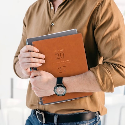 2027 AT-A-GLANCE Signature Collection 8.5" x 11" Weekly & Monthly Planner, Faux Leather Cover, Brown (YP905-09-27)