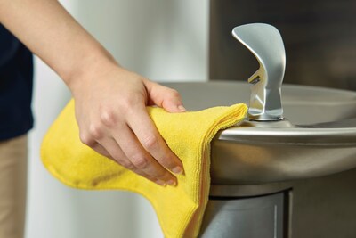 HYGEN r-40 Recycled Microfiber Cleaning Cloths, 16" x 16", Yellow, 24/Pack (1820584)