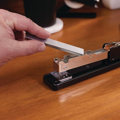 Swingline Reduced-Effort Desktop Stapler, 20-Sheet Capacity, Black (44401)
