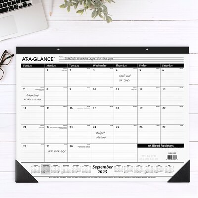 2025-2026 AT-A-GLANCE 21.75" x 17" Academic Monthly Desk Pad Calendar, White/Black (SK2416-00-26)