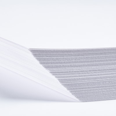 Southworth 8.5" x 11" Business Paper, 24 lbs., White with Wove Finish, 500 Sheets/Ream (404C)