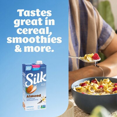 Silk Vanilla Almond Milk, 32oz. (443869)