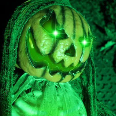 Haunted Hill Farm Lifesize Animatronic Pumpkin Man (HHPUMP-8FLSA)
