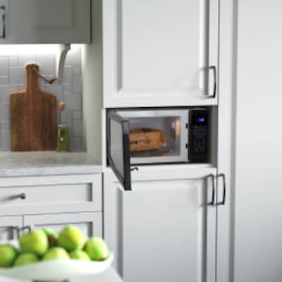 Avanti 0.9 Cu. Ft. Microwave Oven, Digital, Black, (MT09V1B)
