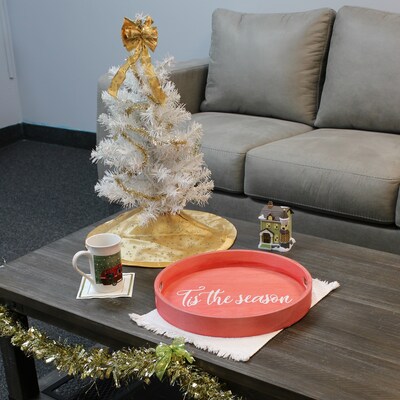 Elegant Designs "Tis the Season" Decorative 13.75" Round Wood Serving Tray w/ Handles, Red Wash (HG2013-RTS)