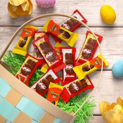 REESE'S and KIT KAT Snack Size Assorted Milk Chocolate Candy Variety Bag, 31.55 oz. (HEC46189)