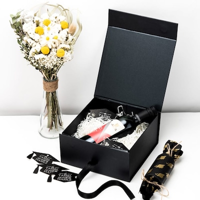 JAM Paper Collapsible Gift Boxes, Black (LA-8X8-BX-BK)