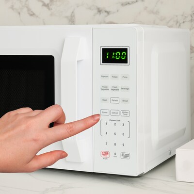 Farberware 0.7 cu. ft. Countertop Microwave, White (FMO07WEIWH)
