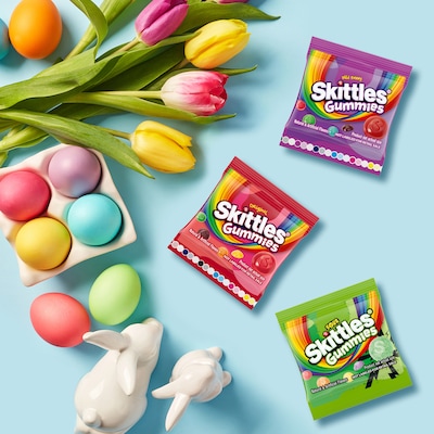 Skittles Gummies Fun Size Easter Candy Variety Bag, Assorted Flavors, 45 Pouches/Bag (MMM33063)
