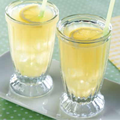 Crystal Light On The Go Natural Lemonade Drink Mix, 0.17 oz., 30/Box (00796)