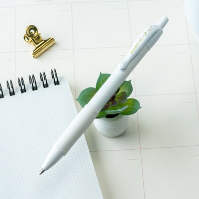 Pilot G2 Edge White Retractable Gel Pen, Fine Point, 0.7mm, Black Ink, 36 Pack (1411)