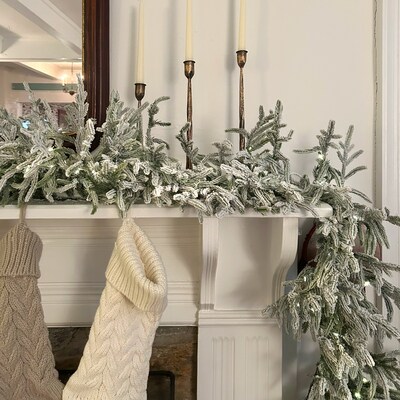 Fraser Hill Farm 9' Real Feel Pre-Lit Artificial Christmas Garland (FFRF108G-5MSN)