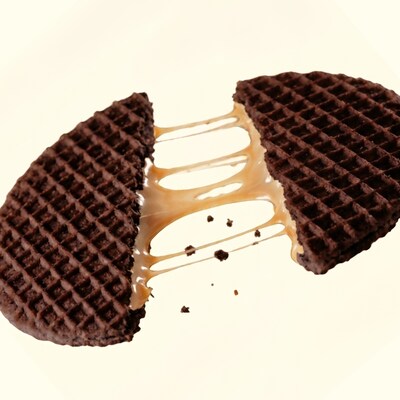 Rip Van Wafels Cookies and Cream Stroopwafels, 1.16 oz., 12 Packs/Box, 12/Box (RVW00388)