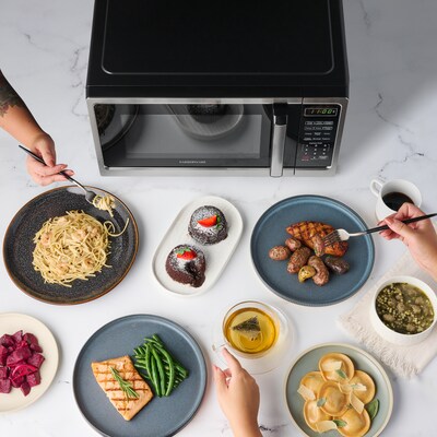Farberware Classic 0.9 Cu. Ft. Countertop Microwave, Stainless Steel (FM09SS)