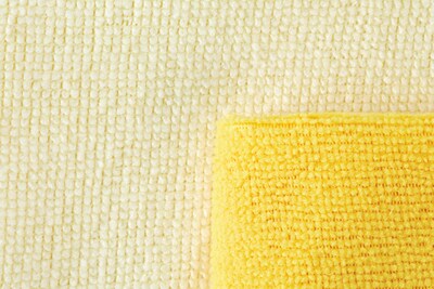 HYGEN r-40 Recycled Microfiber Cleaning Cloths, 16 x 16, Yellow, 24/Pack (1820584)