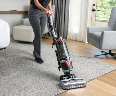 Sanitaire RESPONSE Upright Vacuum, Bagless, Black (SC5900A)