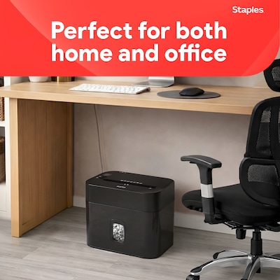 Staples 12-Sheet Micro-Cut Multi-Media Shredder (ST62152)