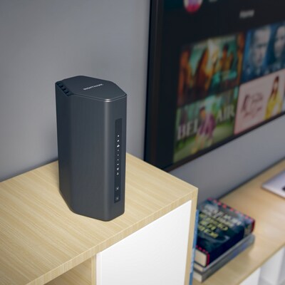 Netgear Nighthawk BE6500 BE Dual Band WiFi 7 Gaming Router, Black (RS200-100NAS)